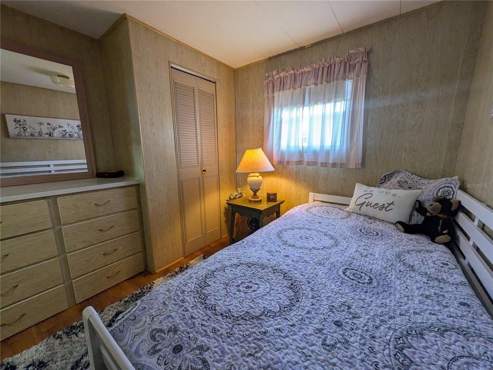 For Sale: $137,000 (2 beds, 1 baths, 665 Square Feet)