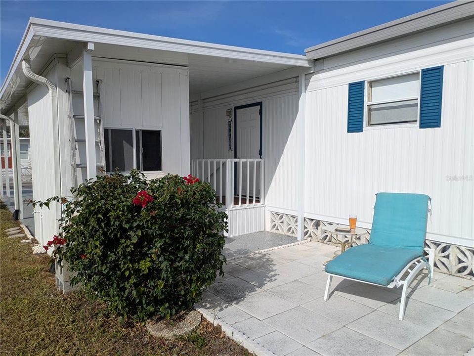 For Sale: $137,000 (2 beds, 1 baths, 665 Square Feet)