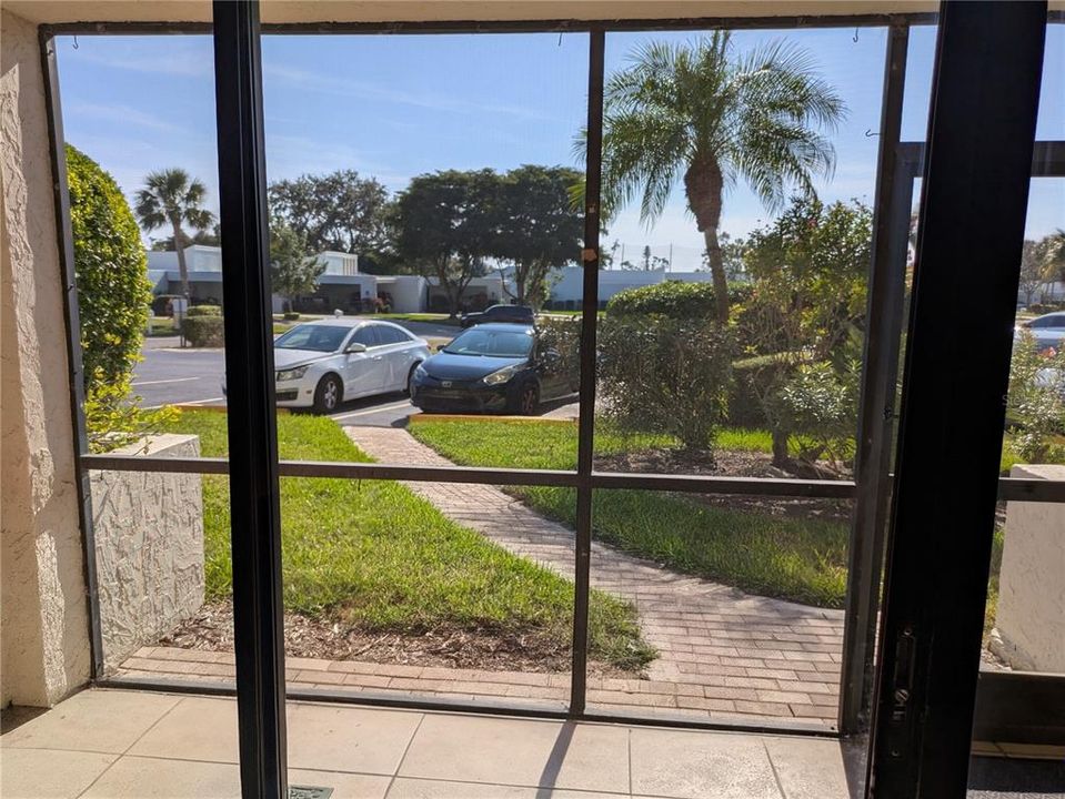 For Sale: $170,000 (2 beds, 2 baths, 1178 Square Feet)