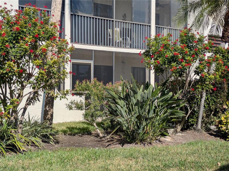 For Sale: $170,000 (2 beds, 2 baths, 1178 Square Feet)