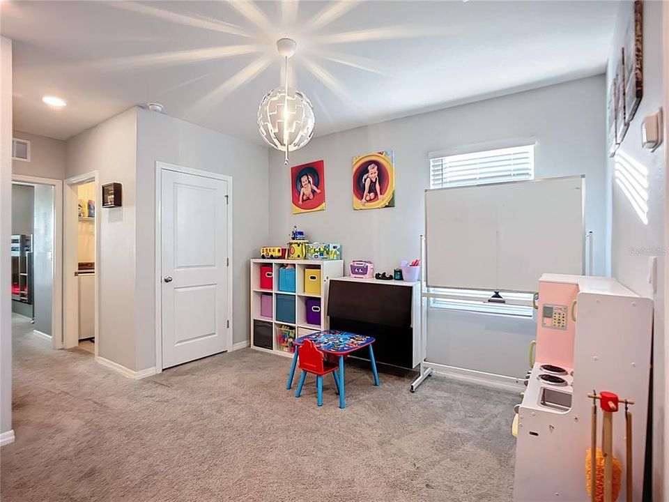 For Sale: $450,000 (4 beds, 2 baths, 2364 Square Feet)