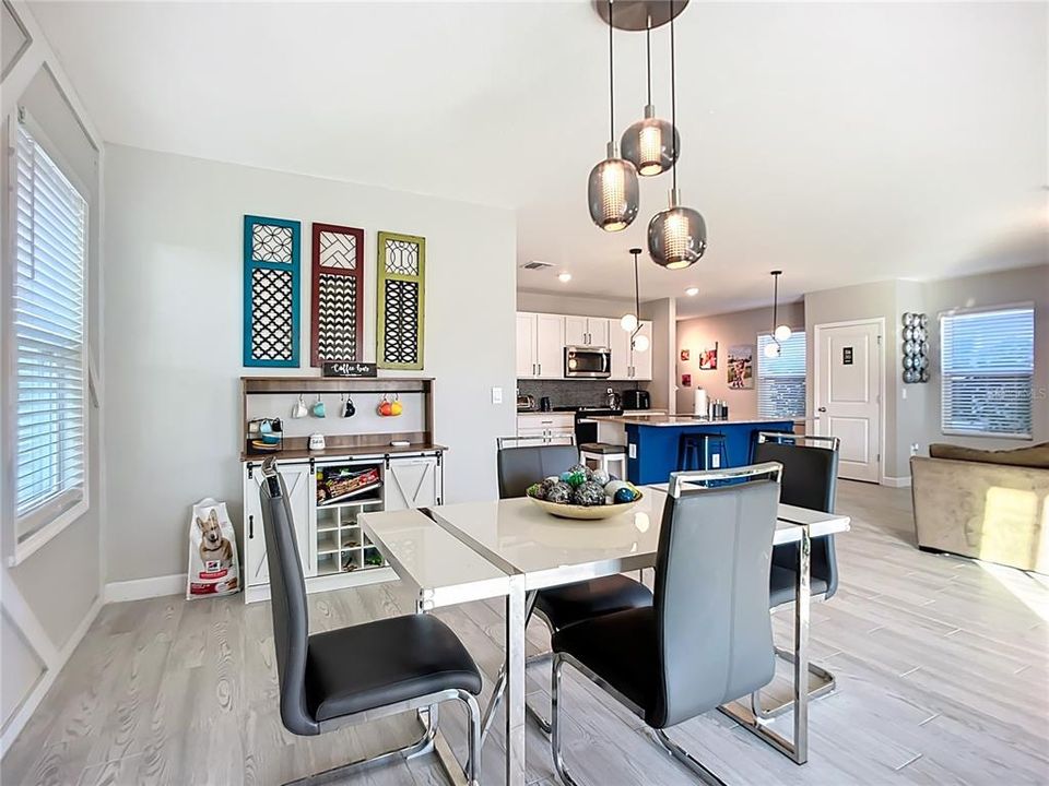 For Sale: $450,000 (4 beds, 2 baths, 2364 Square Feet)