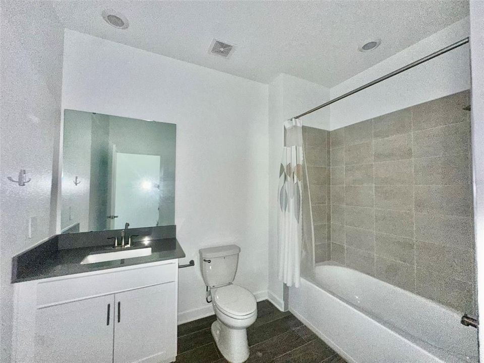 For Rent: $3,199 (5 beds, 4 baths, 3791 Square Feet)