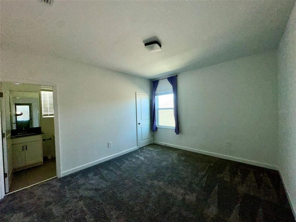 For Rent: $3,199 (5 beds, 4 baths, 3791 Square Feet)