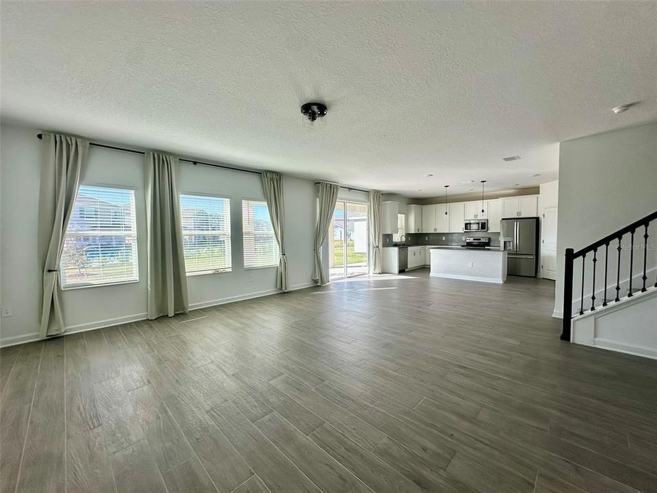 For Rent: $3,199 (5 beds, 4 baths, 3791 Square Feet)