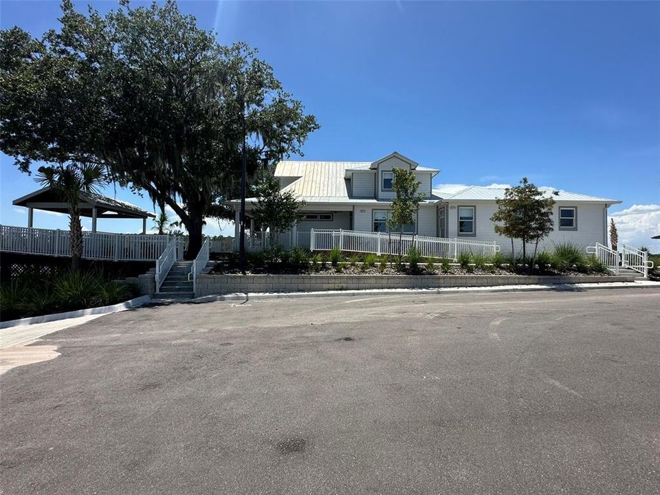 For Rent: $3,199 (5 beds, 4 baths, 3791 Square Feet)