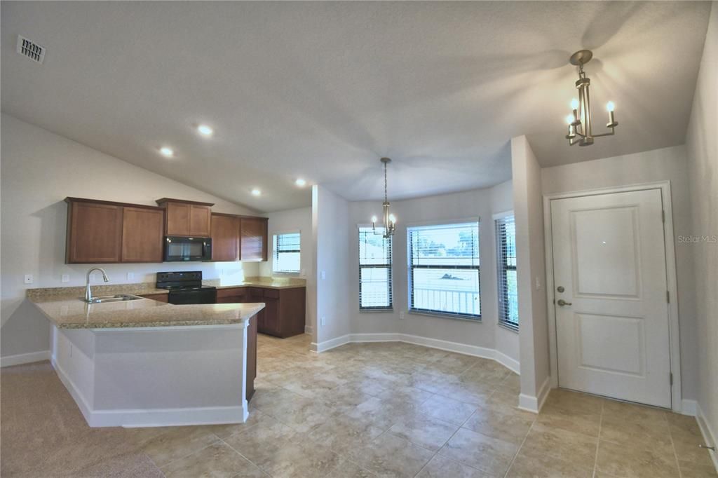 For Sale: $322,423 (3 beds, 2 baths, 1540 Square Feet)