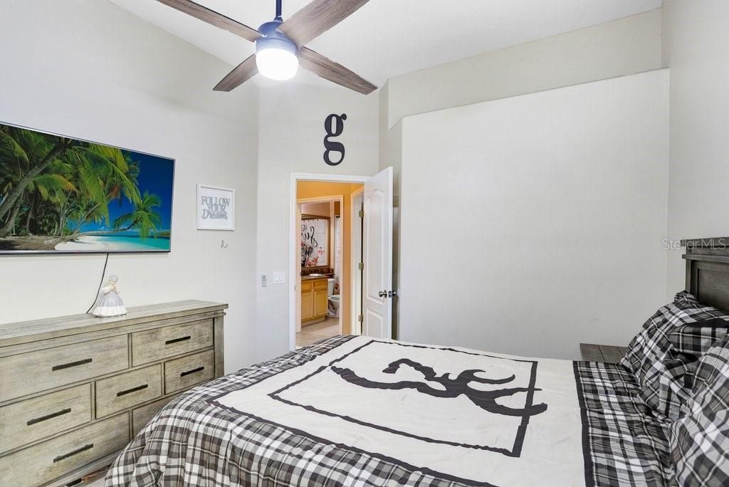 For Sale: $499,900 (4 beds, 3 baths, 2918 Square Feet)