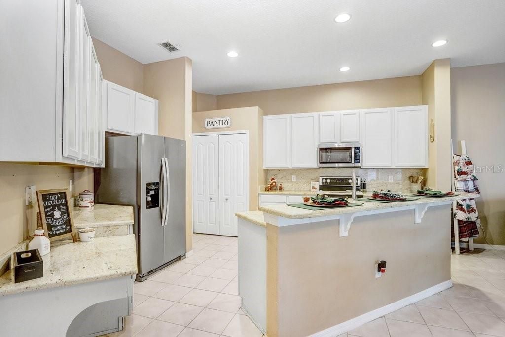 For Sale: $499,900 (4 beds, 3 baths, 2918 Square Feet)