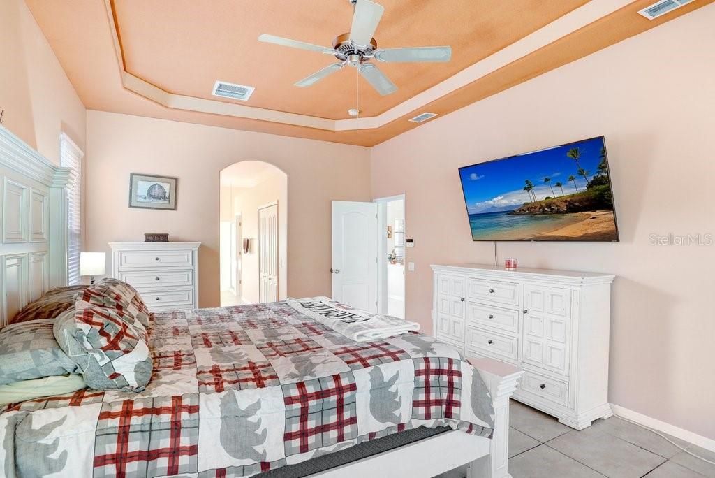 For Sale: $499,900 (4 beds, 3 baths, 2918 Square Feet)