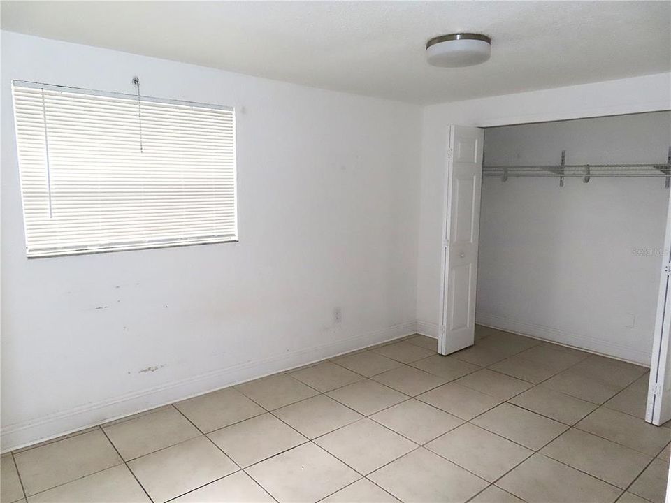 待售: $299,990 (4 贝兹, 2 浴室, 1698 平方英尺)