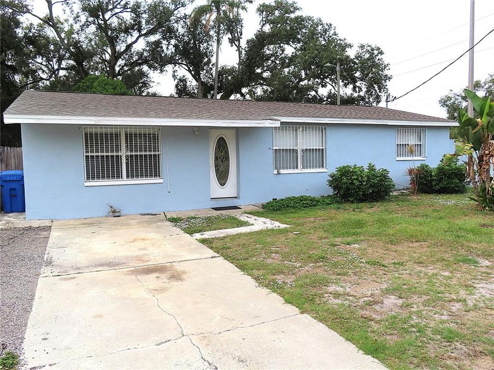 待售: $299,990 (4 贝兹, 2 浴室, 1698 平方英尺)