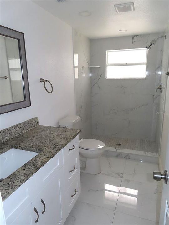 待售: $299,990 (4 贝兹, 2 浴室, 1698 平方英尺)