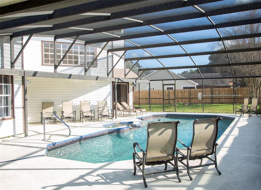 For Sale: $455,000 (4 beds, 2 baths, 1937 Square Feet)