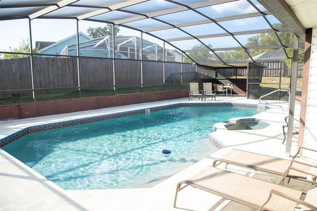 For Sale: $455,000 (4 beds, 2 baths, 1937 Square Feet)