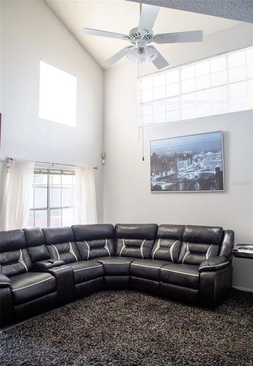 For Sale: $455,000 (4 beds, 2 baths, 1937 Square Feet)