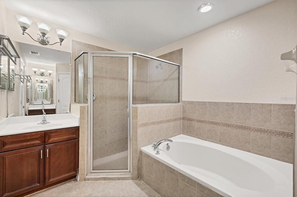 For Sale: $379,900 (4 beds, 2 baths, 2126 Square Feet)