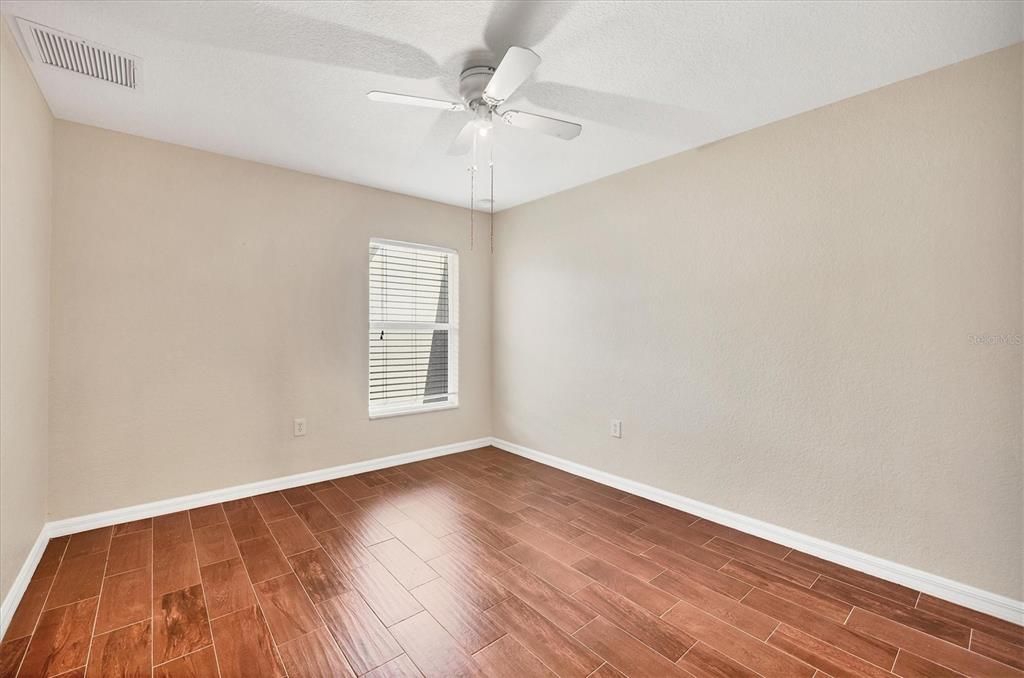 For Sale: $379,900 (4 beds, 2 baths, 2126 Square Feet)