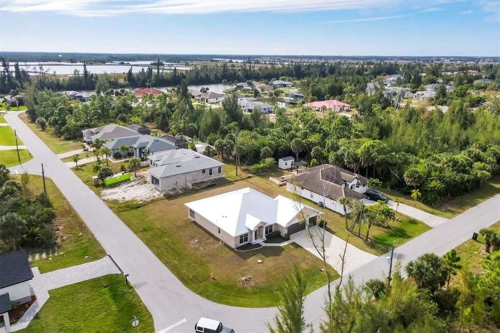 For Sale: $379,900 (4 beds, 2 baths, 2126 Square Feet)