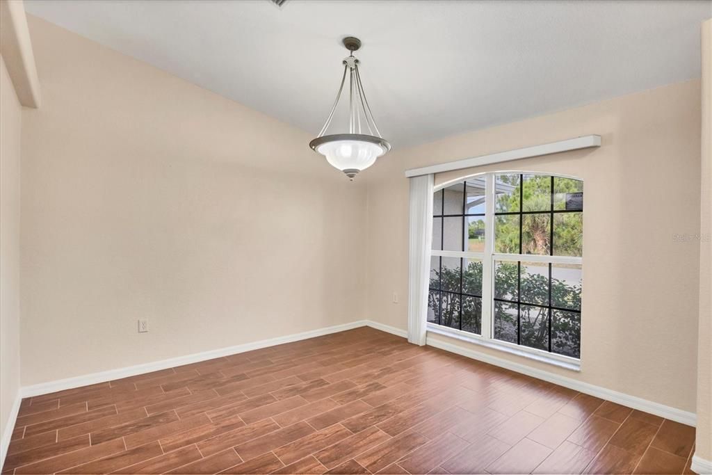 For Sale: $379,900 (4 beds, 2 baths, 2126 Square Feet)