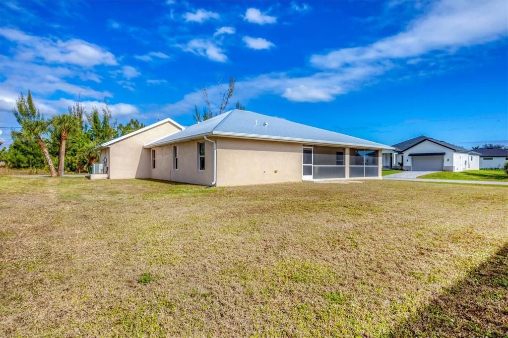 For Sale: $379,900 (4 beds, 2 baths, 2126 Square Feet)