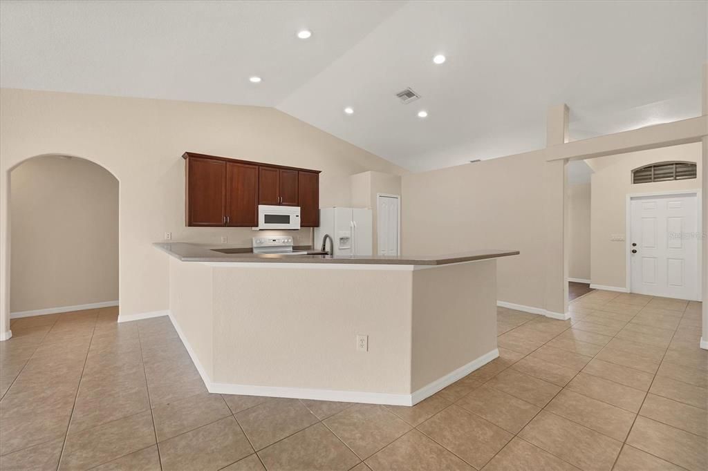 For Sale: $379,900 (4 beds, 2 baths, 2126 Square Feet)