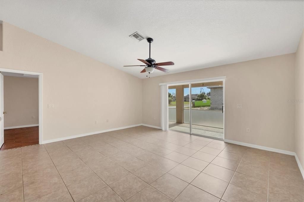 For Sale: $379,900 (4 beds, 2 baths, 2126 Square Feet)