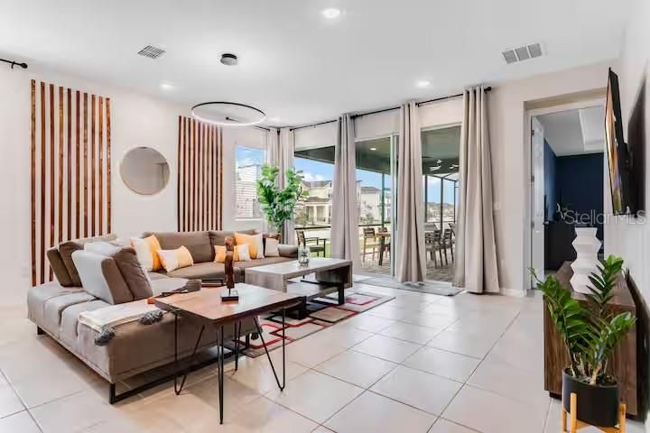 待售: $639,000 (7 贝兹, 6 浴室, 3533 平方英尺)