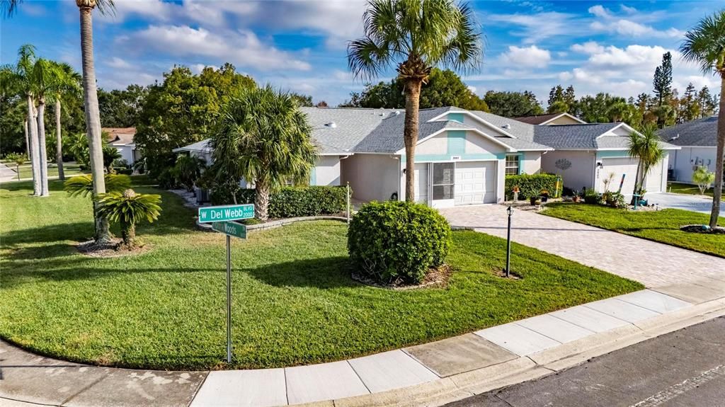 待售: $279,900 (2 贝兹, 2 浴室, 1330 平方英尺)