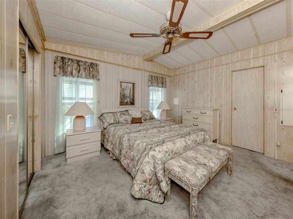 En Venta: $139,900 (2 camas, 2 baños, 1055 Pies cuadrados)