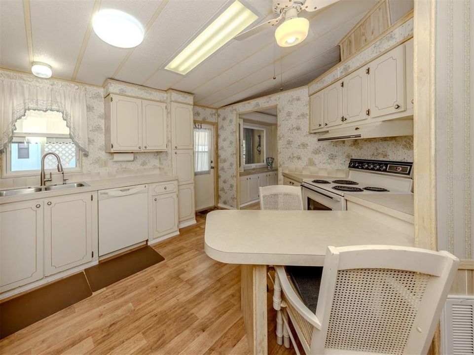 En Venta: $139,900 (2 camas, 2 baños, 1055 Pies cuadrados)