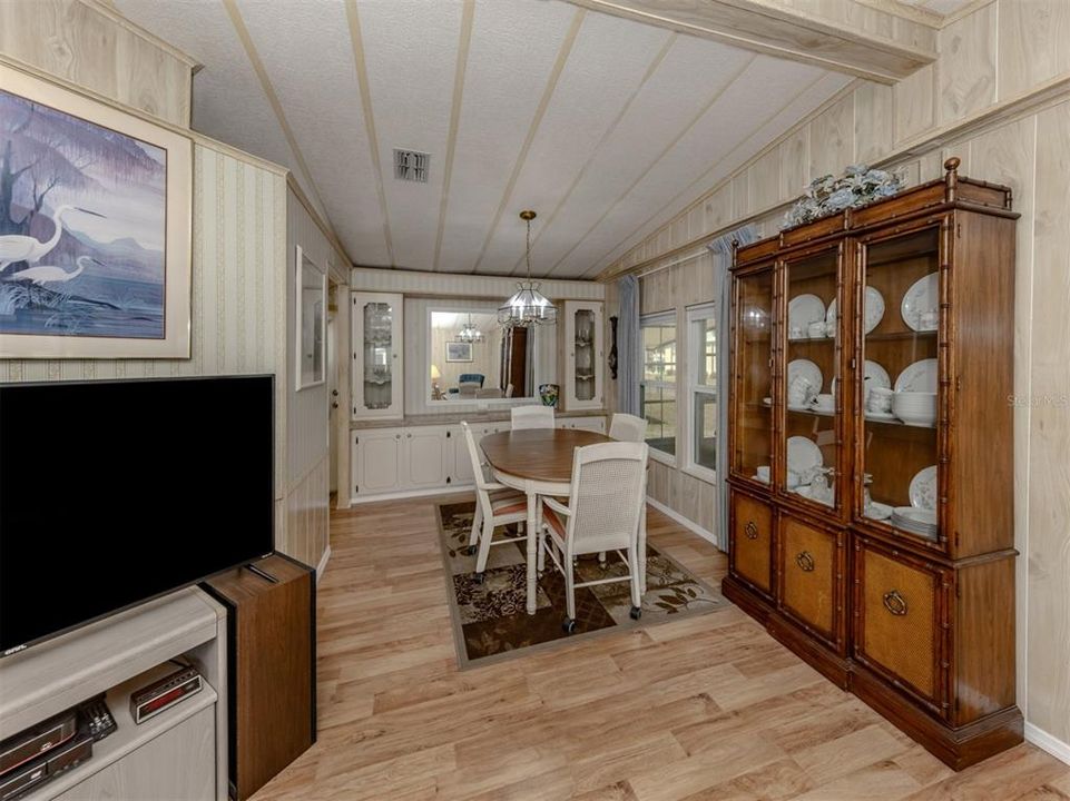 En Venta: $139,900 (2 camas, 2 baños, 1055 Pies cuadrados)