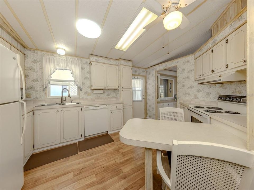 En Venta: $139,900 (2 camas, 2 baños, 1055 Pies cuadrados)