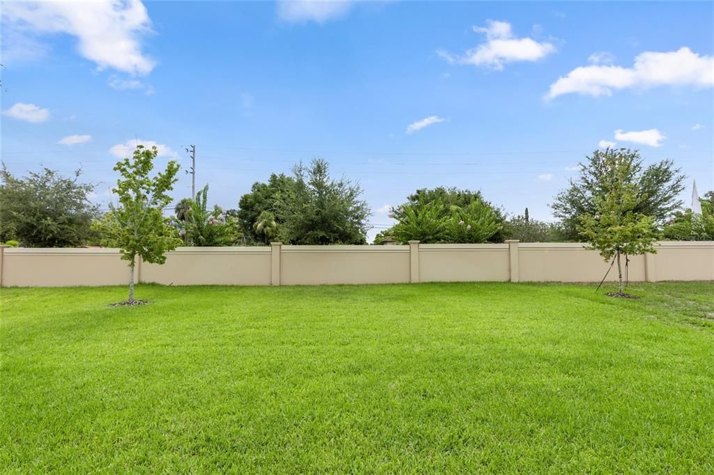 For Sale: $359,000 (4 beds, 2 baths, 1959 Square Feet)