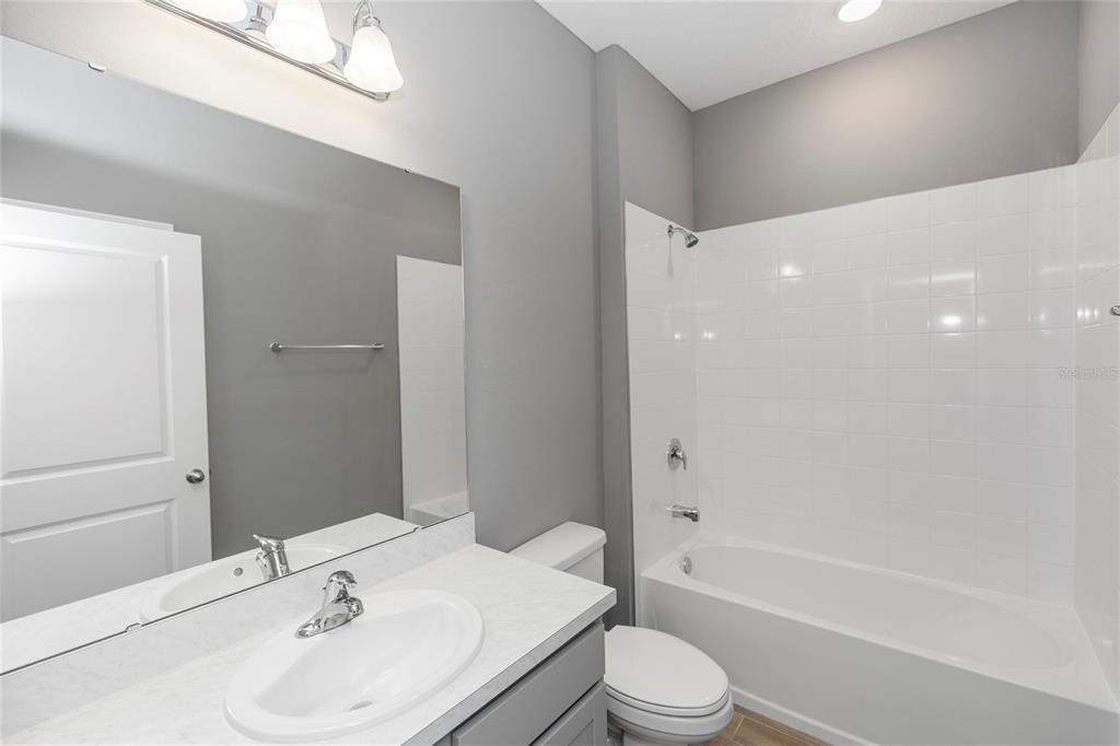 For Sale: $359,000 (4 beds, 2 baths, 1959 Square Feet)