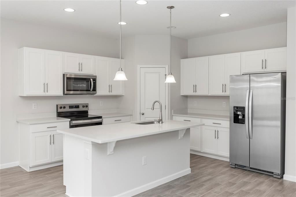 For Sale: $359,000 (4 beds, 2 baths, 1959 Square Feet)