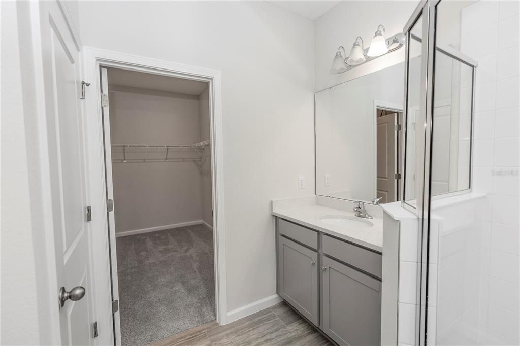 For Sale: $359,000 (4 beds, 2 baths, 1959 Square Feet)