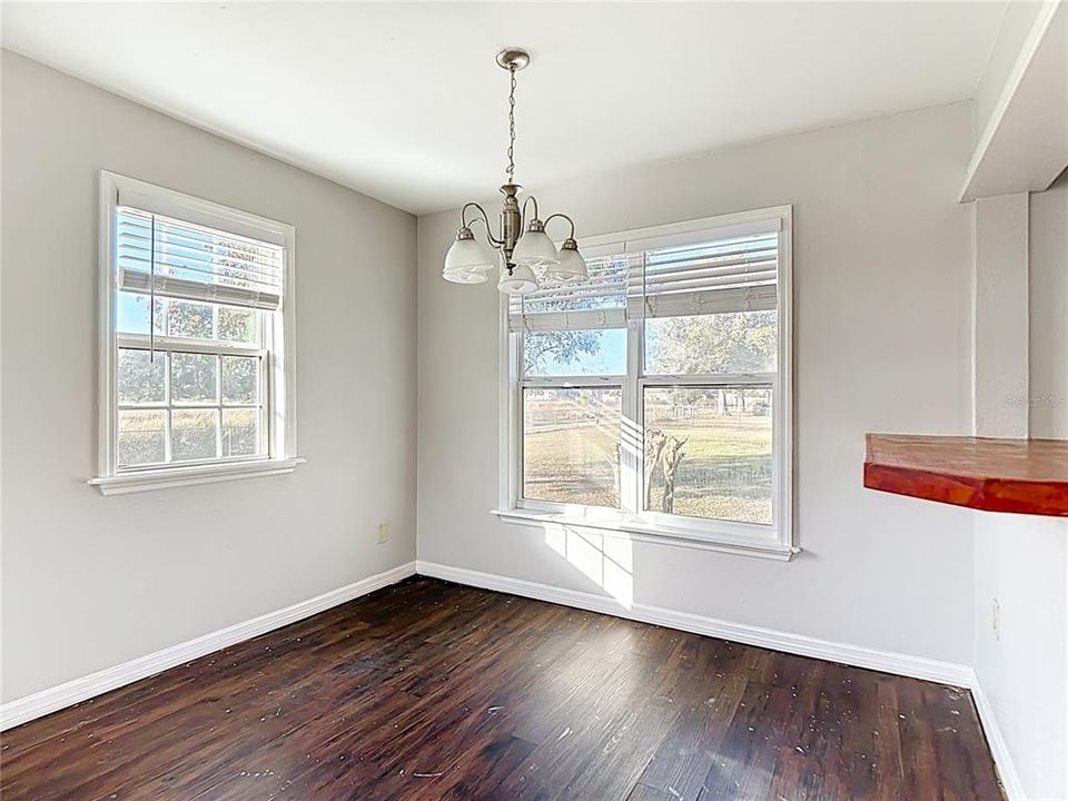 En Venta: $274,900 (3 camas, 2 baños, 1560 Pies cuadrados)