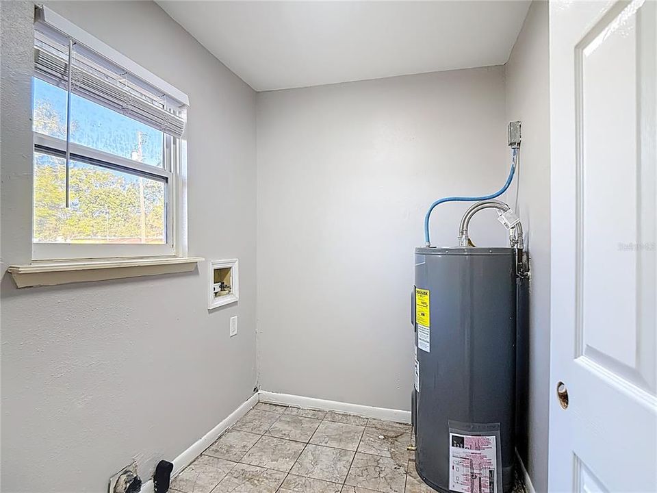 En Venta: $274,900 (3 camas, 2 baños, 1560 Pies cuadrados)