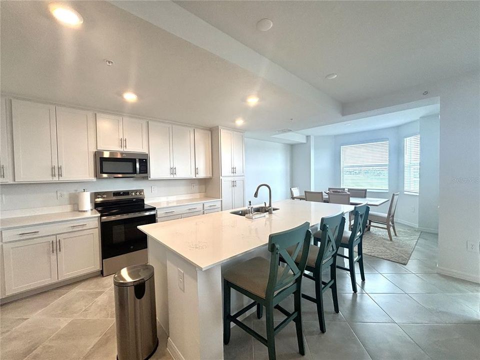 В аренду: $5,500 (2 спален, 2 ванн, 1120 Квадратных фут)