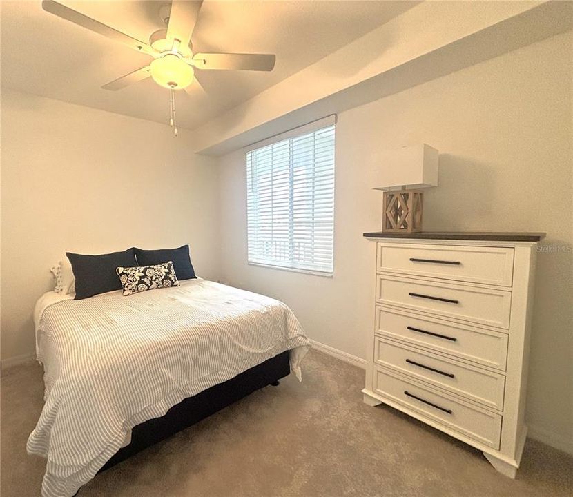 В аренду: $5,500 (2 спален, 2 ванн, 1120 Квадратных фут)