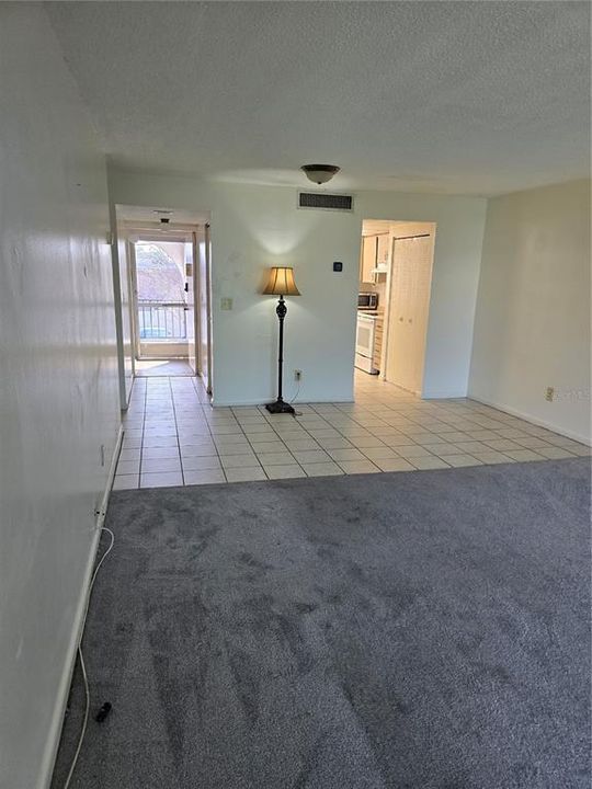 For Sale: $129,500 (2 beds, 1 baths, 760 Square Feet)