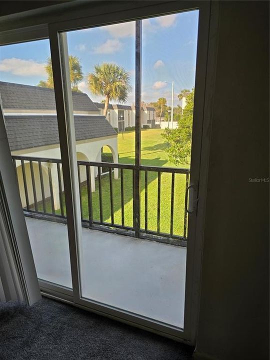 For Sale: $129,500 (2 beds, 1 baths, 760 Square Feet)