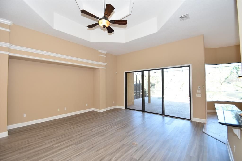 For Rent: $3,275 (3 beds, 2 baths, 2572 Square Feet)