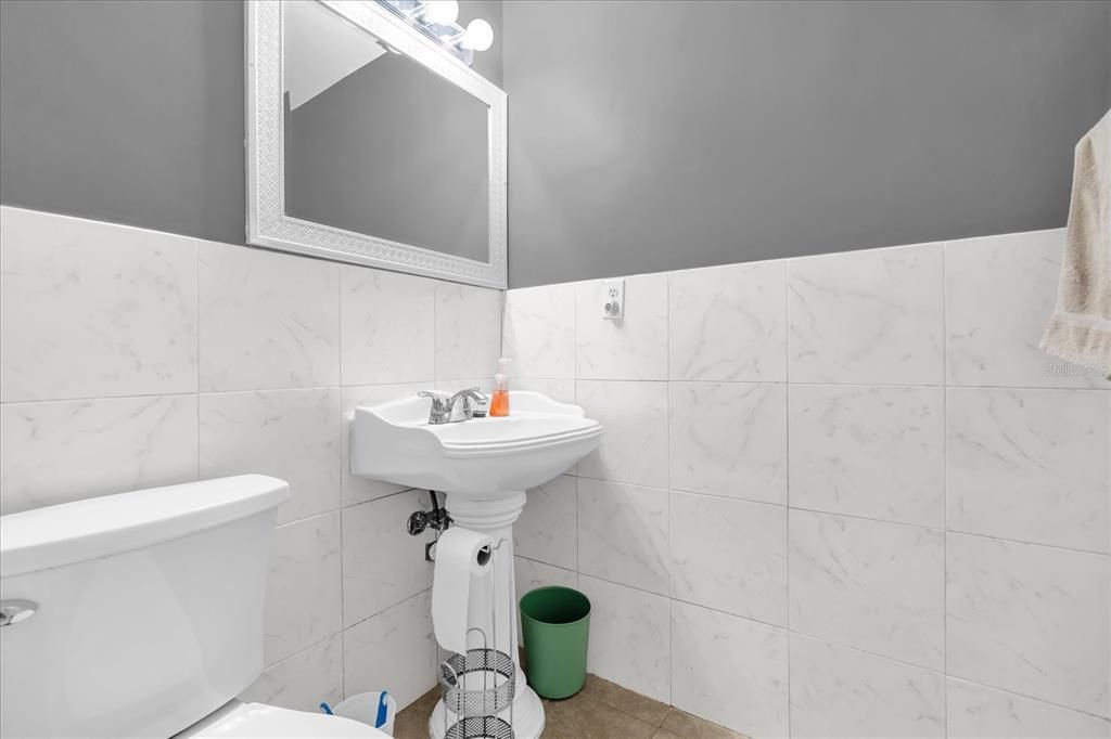 На продажу: $320,000 (3 спален, 2 ванн, 1192 Квадратных фут)