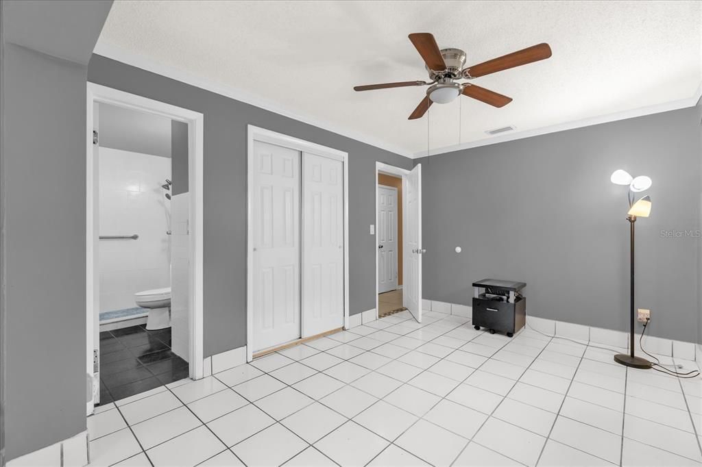 На продажу: $320,000 (3 спален, 2 ванн, 1192 Квадратных фут)