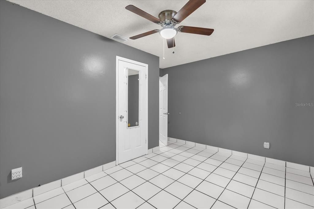 На продажу: $320,000 (3 спален, 2 ванн, 1192 Квадратных фут)