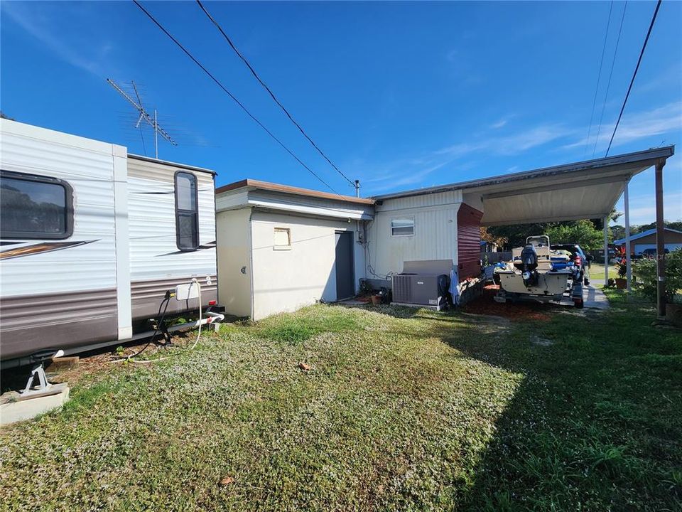For Sale: $210,000 (3 beds, 2 baths, 1300 Square Feet)