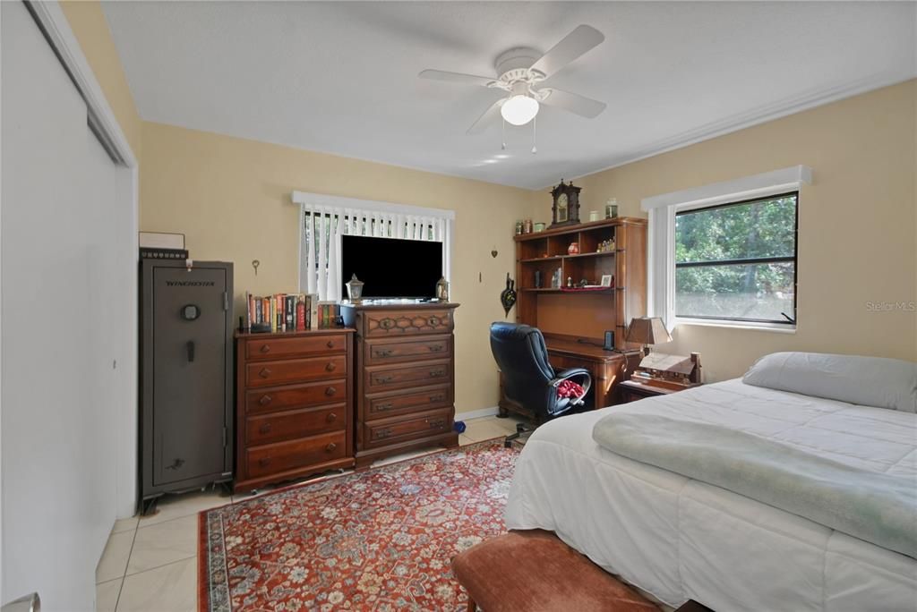 待售: $239,900 (3 贝兹, 2 浴室, 1169 平方英尺)