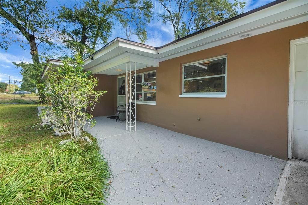 待售: $239,900 (3 贝兹, 2 浴室, 1169 平方英尺)